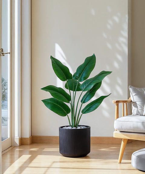 Manhattan Bloom Fiberglass Planter